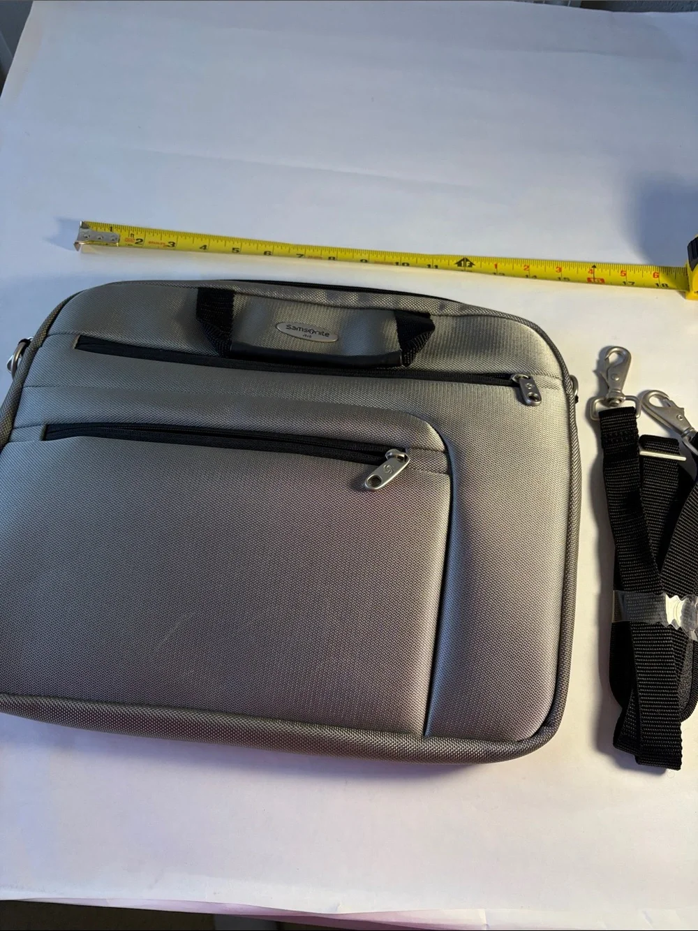 Samsonite Silver-Gray Laptop Briefcase with Detachable Strap